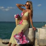 Women’s 3-Piece Halter Bikini Set – V-Neck Underwire Swimwear with Floral Design - Yellow