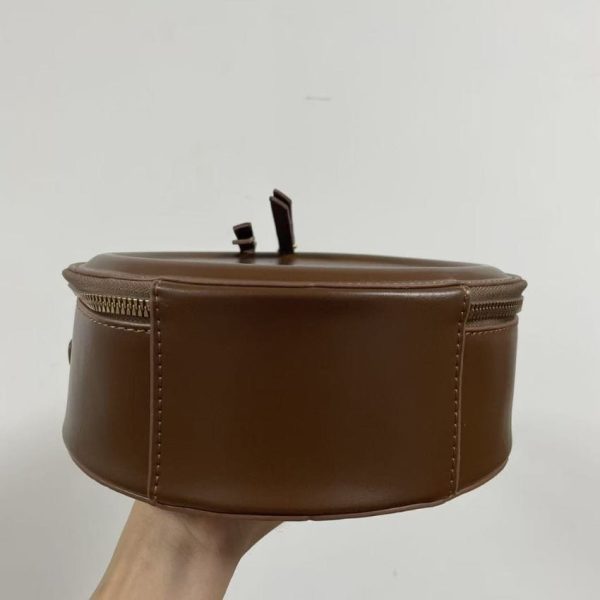 Retro Round PU Leather Shoulder Bag – Women’s Adjustable Crossbody - Brown Handbag with Chain Detail