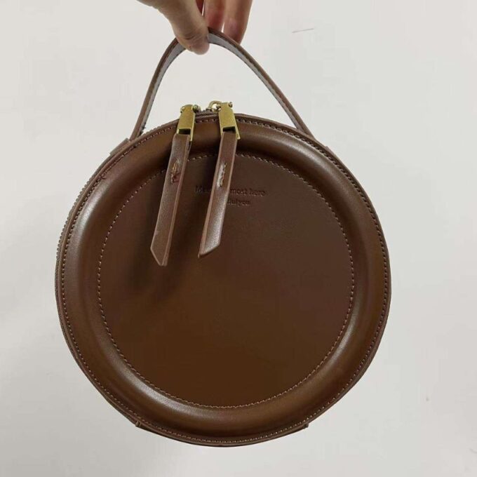 Retro Round PU Leather Shoulder Bag – Women’s Adjustable Crossbody - Brown Handbag with Chain Detail